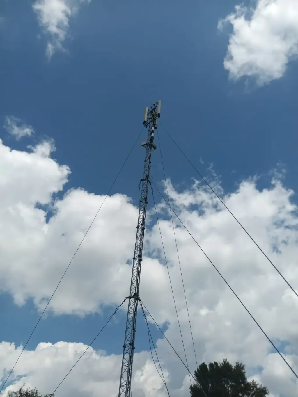 lifecell оновив понад 700 базових станцій у Києві: якість зв’язку зросла майже на третину