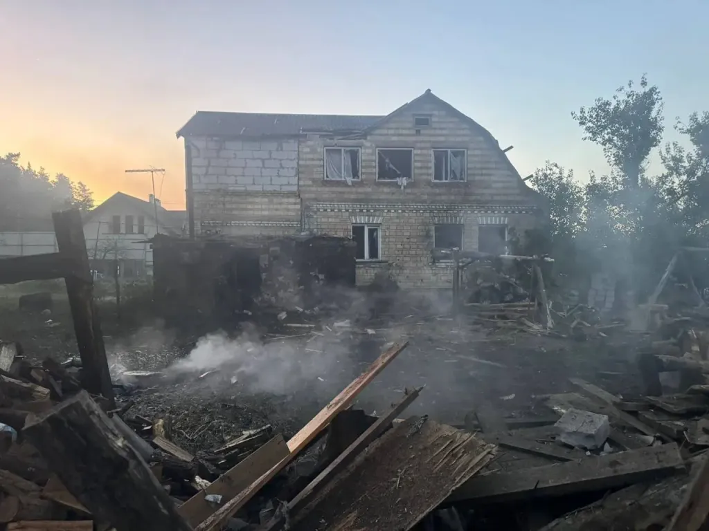 Нічна атака на Київщину: ракети та дрони спричинили пожежі у трьох районах