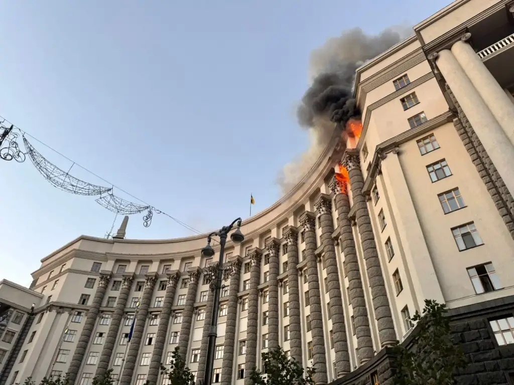 Кабмін після обстрілу рф: на термінові протиаварійні роботи виділили 7,7 мільйона гривень