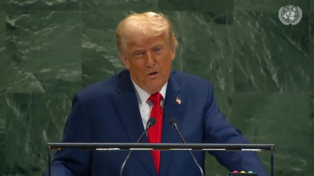Трамп заявив, що війна в Україні мала бути «короткою сутичкою»