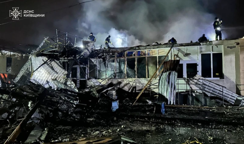 Після нічної атаки частина Броварського та Бориспільського районів залишилась без світла: пошкоджені будинки та об’єкти інфраструктури