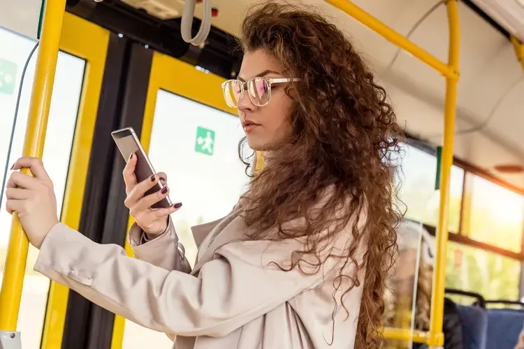 У Києві на Лівому березі тимчасово змінили маршрути автобусів №46 та №112