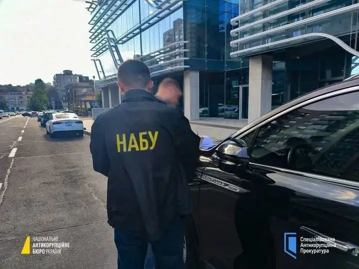 Начальника будівельного управління Міноборони взяли під варту через хабарі