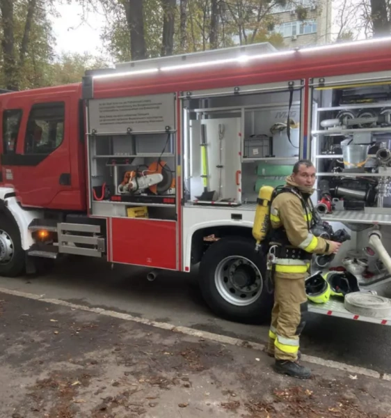 Смертельна пожежа на Печерську: у київській дев’ятиповерхівці загинула людина
