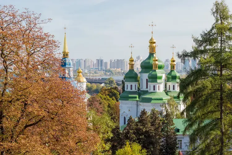 Кияни отримають типову жовтневу погоду: прогноз на середу