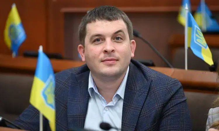 Керівник апарату КМДА Дмитро Загуменний відреагував на підозру у фальсифікації документів для виїзду за кордон