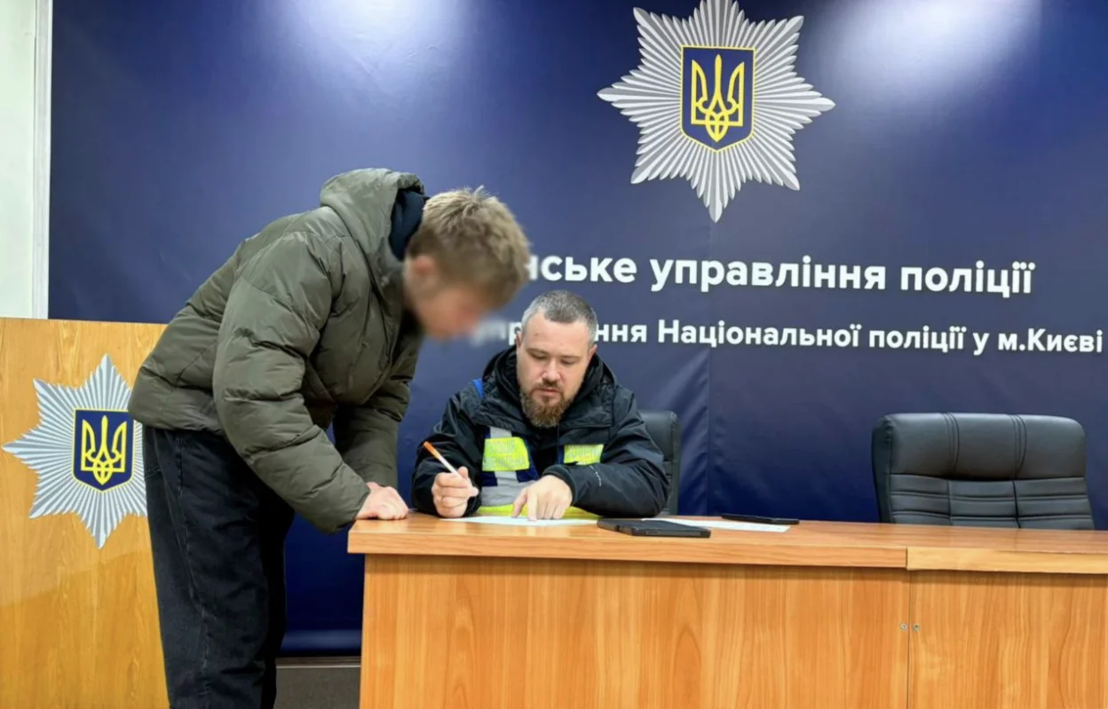 У Деснянському районі троє підлітків побили школяра: поліція встановила винних