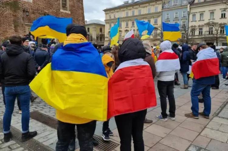 Шлюбний бум у Польщі: українки все частіше виходять заміж за поляків
