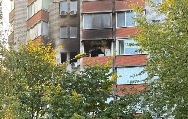 Російський удар по Києву забрав життя літнього подружжя, яке мешкало у будинку понад 25 років