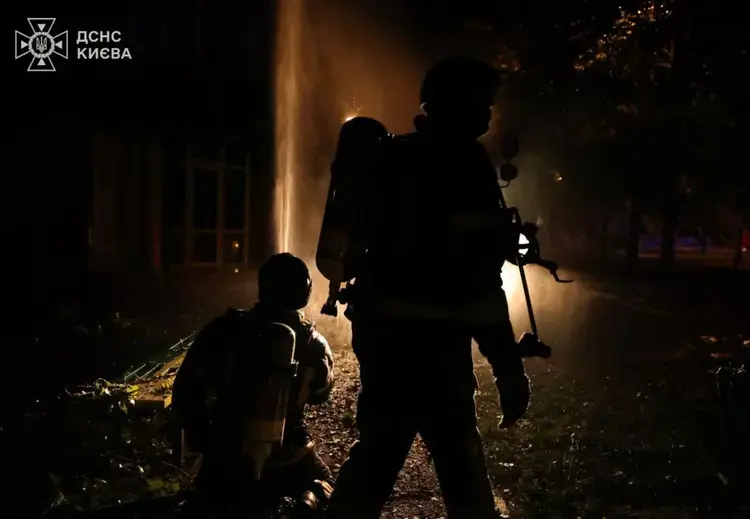 Нічна атака на Київ: 19 постраждалих, серед них п’ятеро дітей