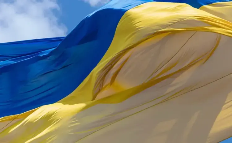 На Печерських пагорбах у Києві тимчасово приспустили головний прапор України