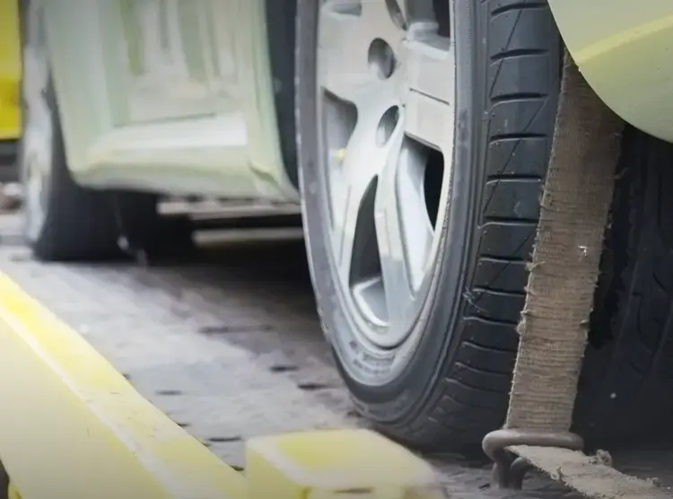 Коли та чому евакуюють автівки в Києві: що важливо знати водіям
