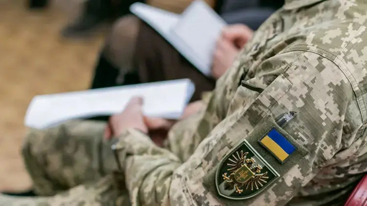 Пояснення ТЦК та бригади ДШВ щодо смерті чоловіка у київському розподільчому пункті