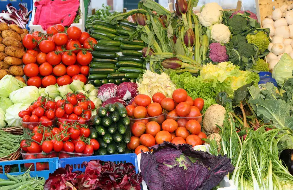Сьогодні у Києві працюють продовольчі ярмарки: де купити свіжі продукти