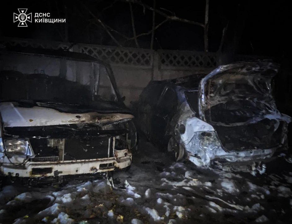 Нічна атака безпілотників у Борисполі: постраждала жінка та пошкоджені будівлі