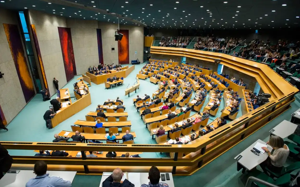 Центристська D66 лідирує на виборах у Нідерландах, Роб Йеттен може стати наймолодшим прем’єром