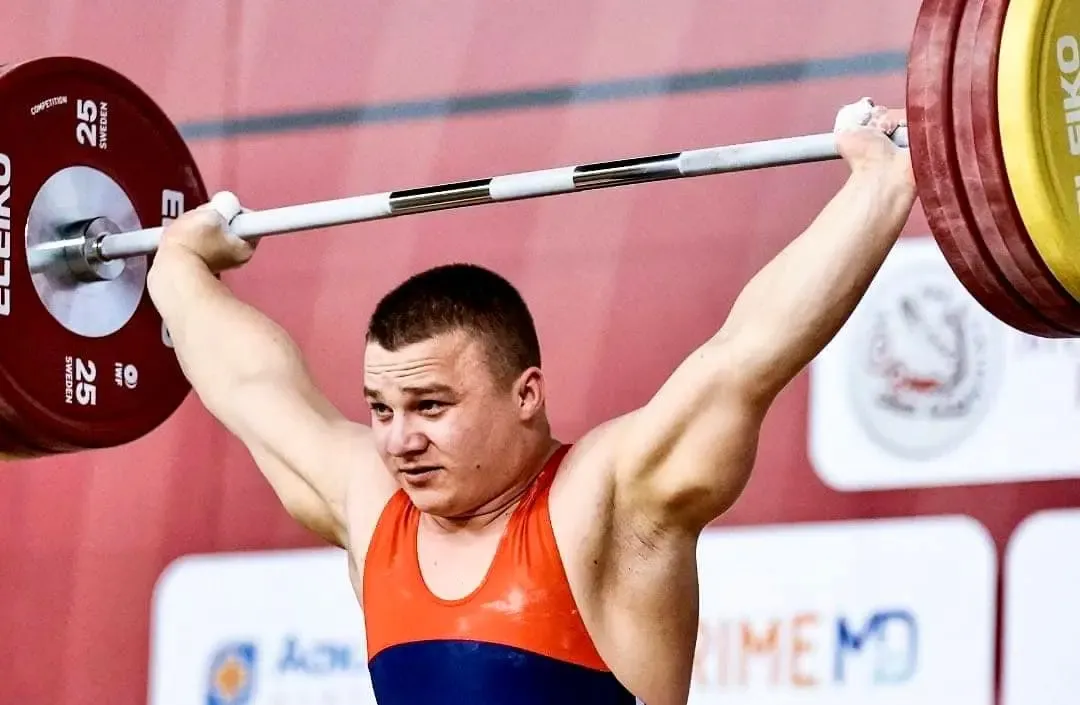 Українець Максим Домбровський став чемпіоном Європи U23 з важкої атлетики