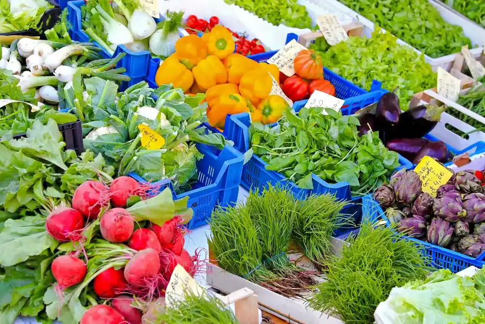 Продуктові ярмарки у Києві: де кияни зможуть закупитися свіжими продуктами на вихідних
