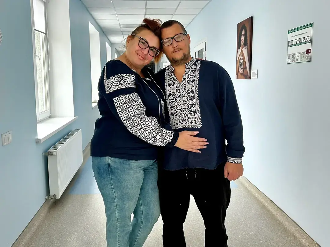 Дружина врятувала життя чоловікові, ставши донором печінки