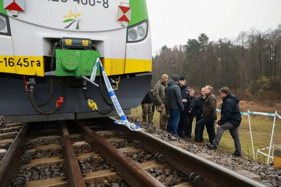 У Польщі підтвердили диверсію на залізниці та пояснили затримку поїздів в Україну