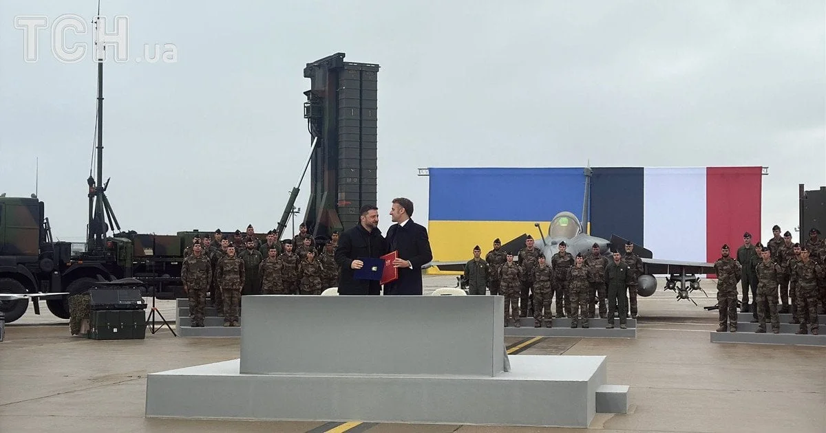Зеленський і Макрон домовилися про придбання Україною оборонного обладнання