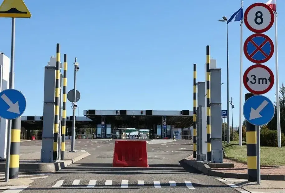 Польща відкрила два прикордонні пункти з Білоруссю вперше за понад 2,5 роки