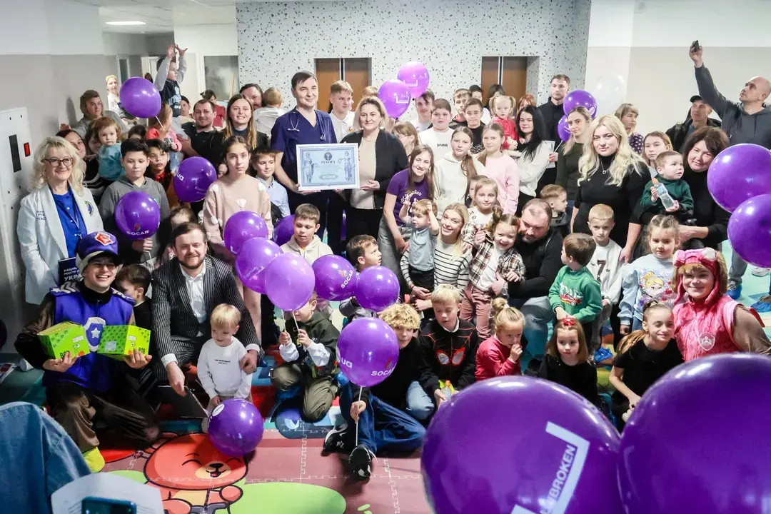 Діти-поспішайки встановили рекорд, зібравши найбільший в Україні пазл