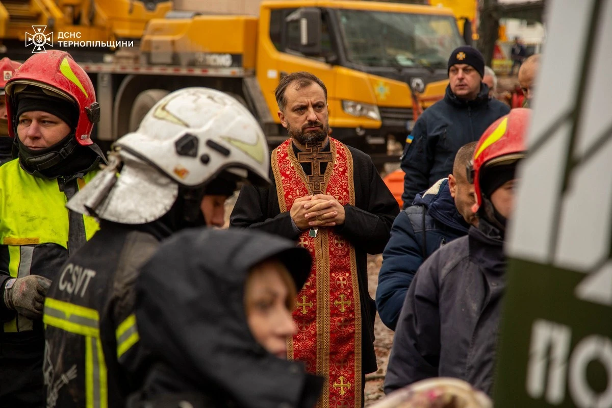 Трагедія в Тернополі: під завалами житлової багатоповерхівки знайдено тіла ще трьох людей