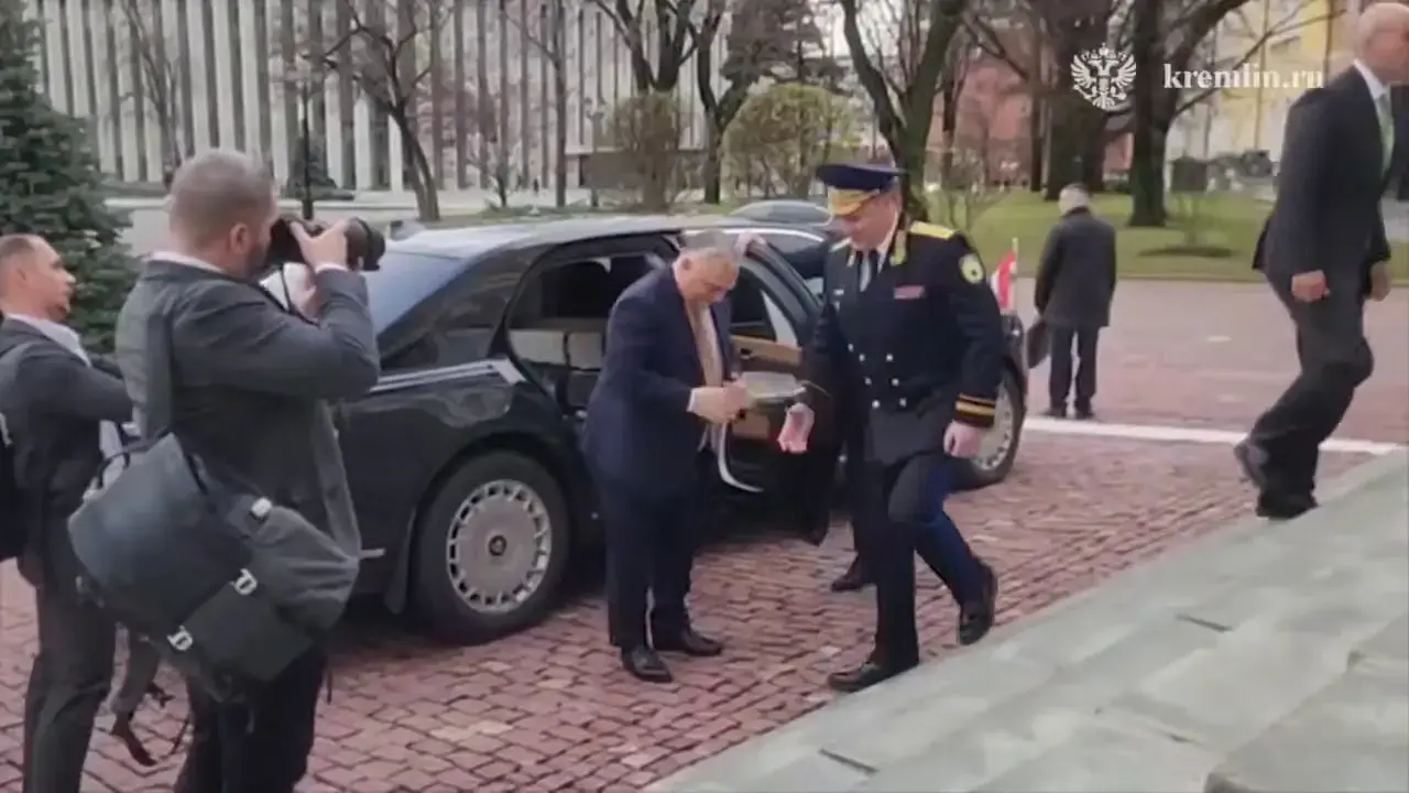 Віктор Орбан вирушив до Москви для переговорів із Путіним щодо енергетики