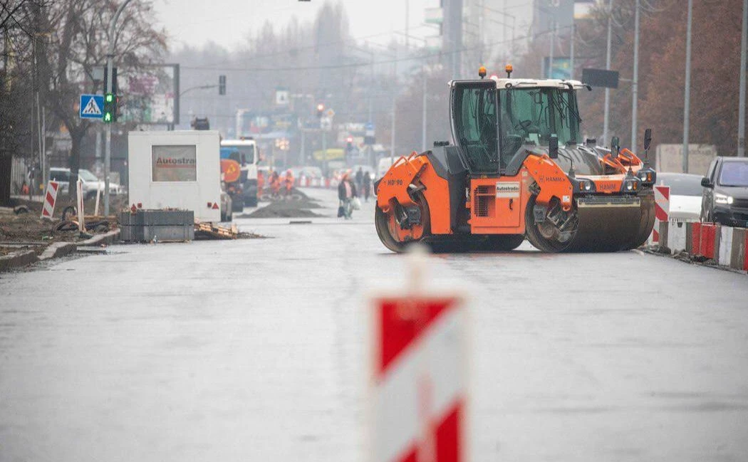 Рух на Харківському шосе відновлено: капремонт ділянки триває