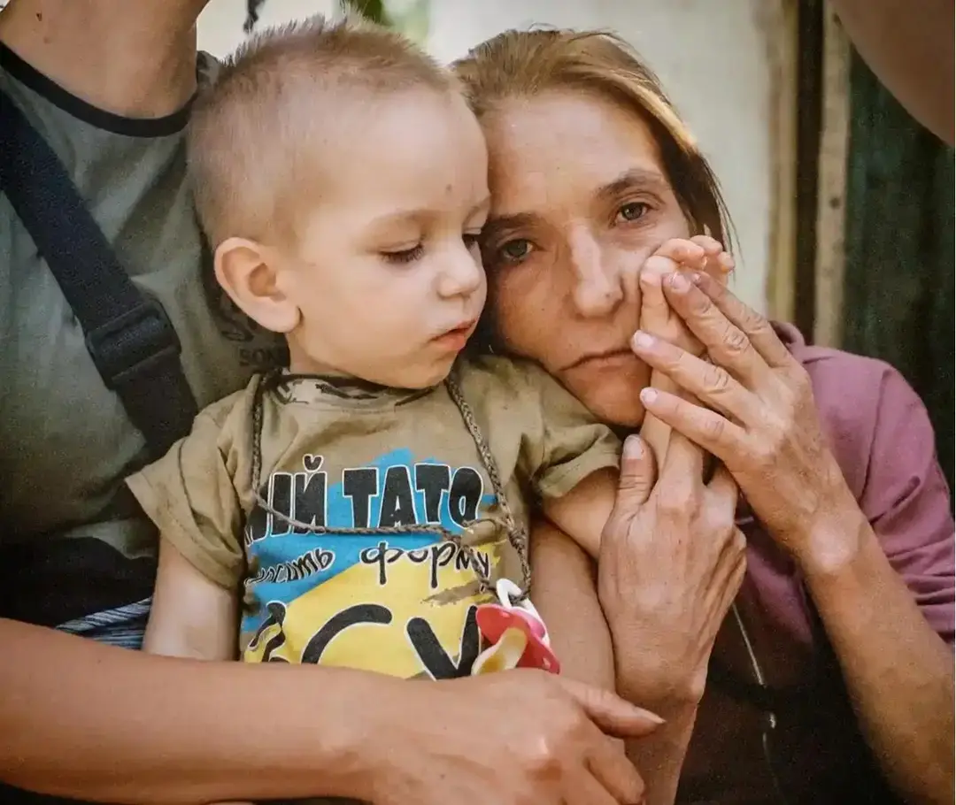 Знімок української родини потрапив до найкращих фотографій 2025 року National Geographic