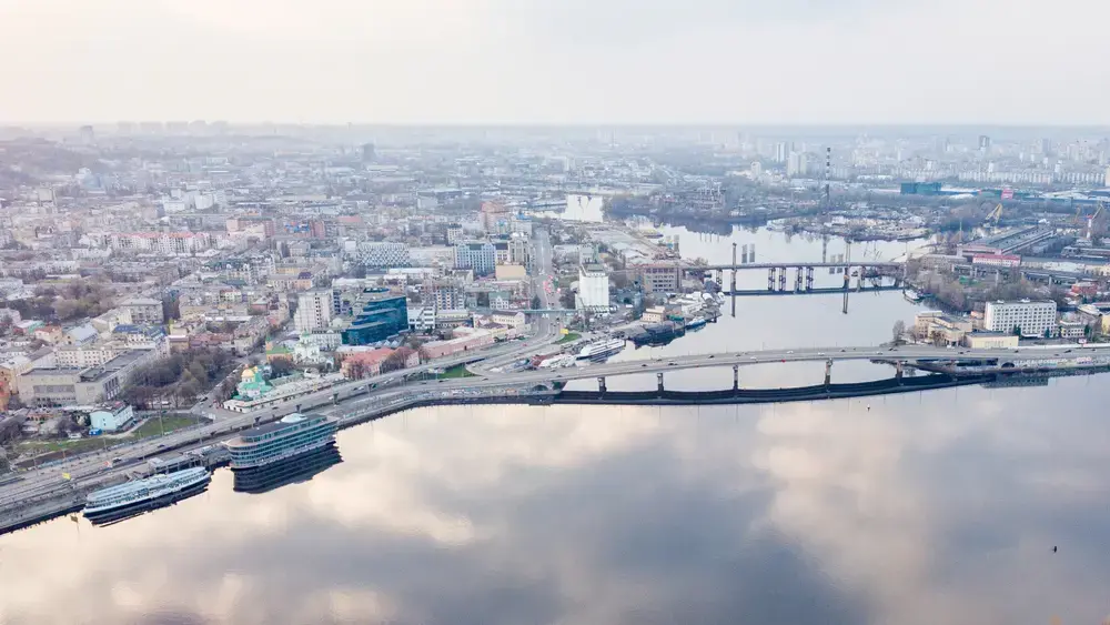 Теплий грудень 2025 року: Київ потрапив до десятки найтепліших місяців