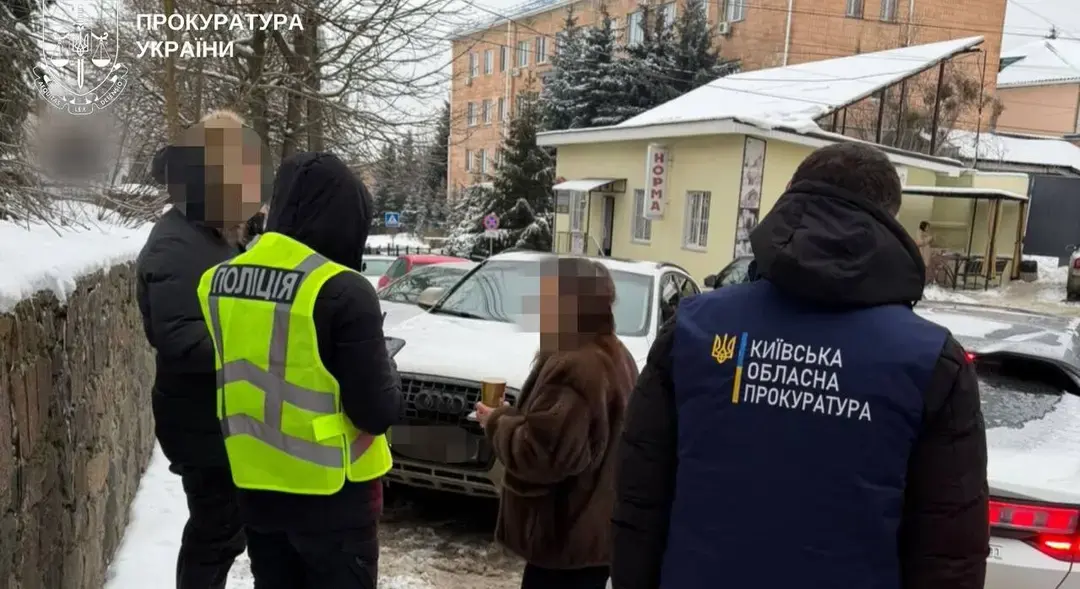 Документи «заднім числом» за 5 тисяч доларів: на Київщині затримали головного архітектора на отриманні хабаря