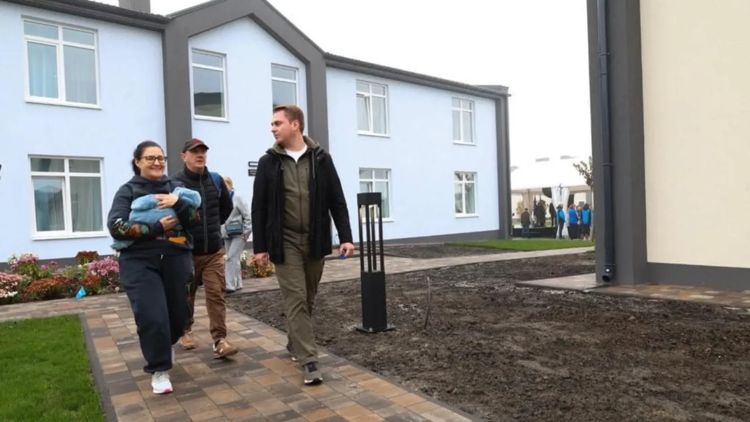 Від модульних містечок до власної оселі: як Україна долає житлову кризу для 4,6 мільйона переселенців