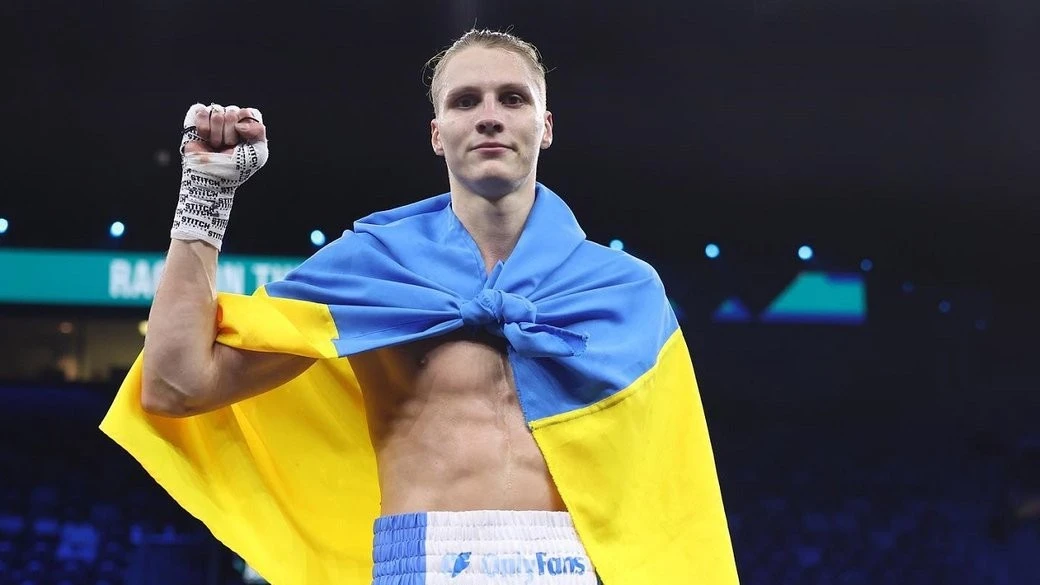 Блискавичний тріумф Даніеля Лапіна: український напівважковаговик нокаутував опонента за 90 секунд