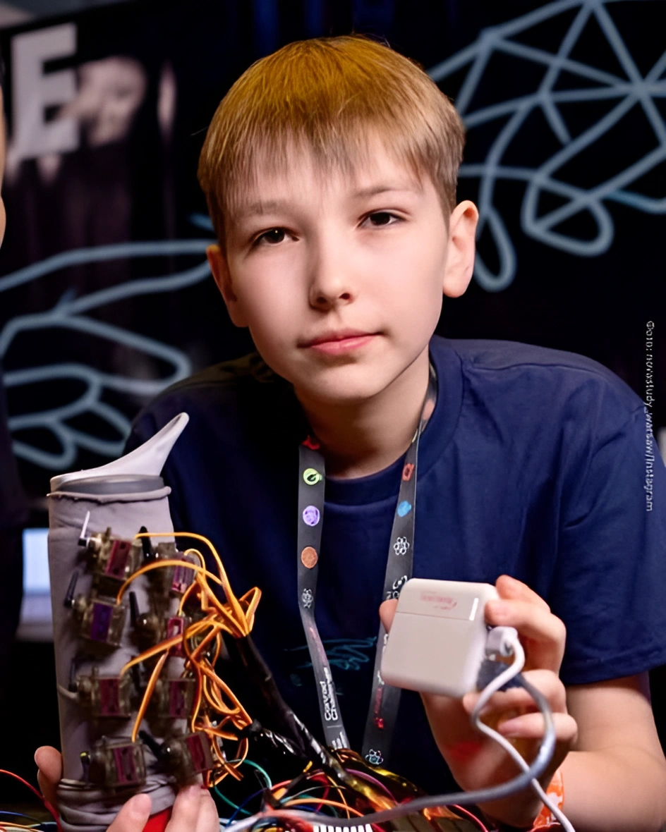 Український стартап ReTouch підкорює NASA: школярі повернули чутливість протезам