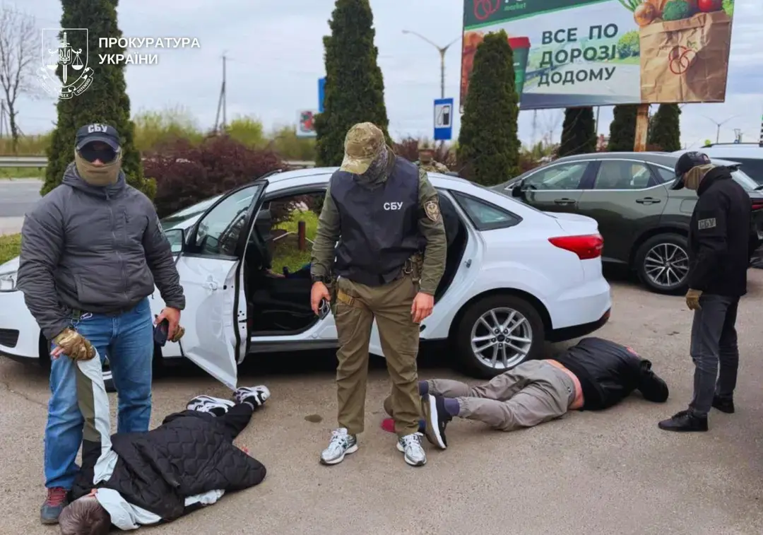 За схему з нелегального перетину кордону ділкам загрожує ув’язнення