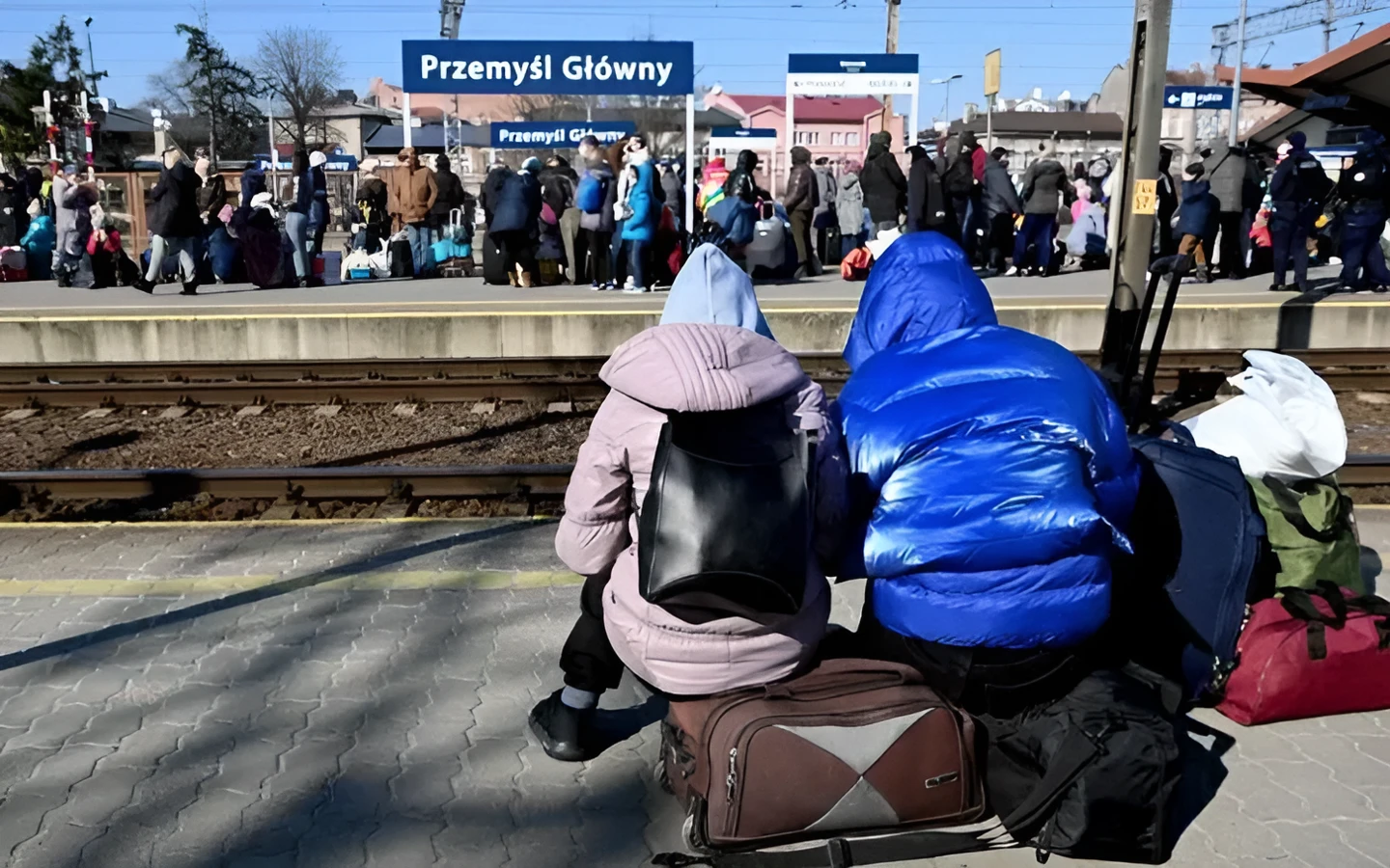 Мільйони українців виїхали за кордон через агресію