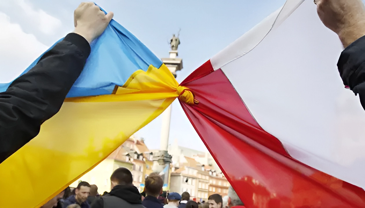 Польські політики повертають українські відзнаки на знак незгоди